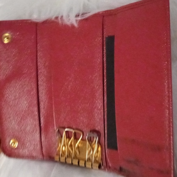 Prada Red Leather Women's Bag W Certificate Of Authenticity - Picture 3 of 5